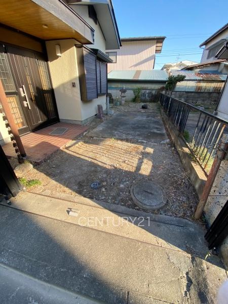 高崎市片岡町中古一戸建ての駐車場