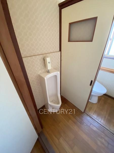 高崎市下室田町中古一戸建のトイレ|１階トレイです。