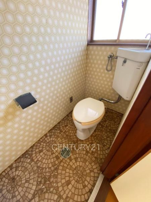 【トイレ】 | 高崎市下室田町中古一戸建 | ２階トイレです。