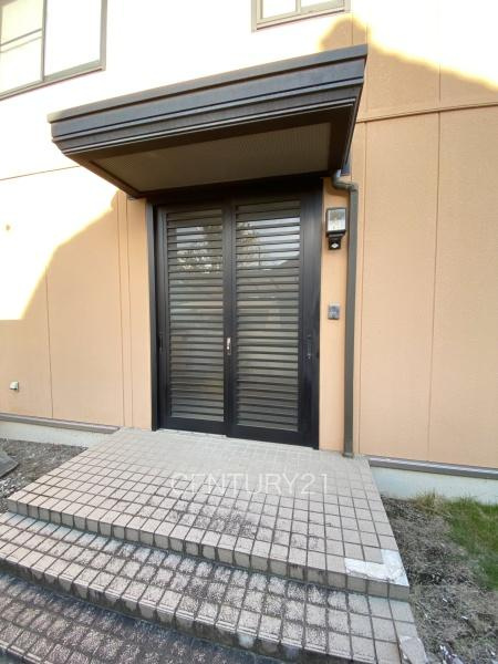 安中市安中中古一戸建ての玄関