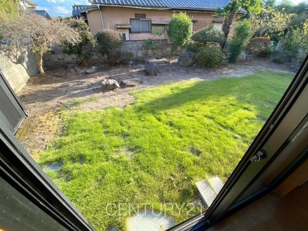 安中市安中中古一戸建てのその他|リビングからの眺望です。