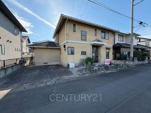 玉村町大字斎田中古住宅の前面道路含む現地写真