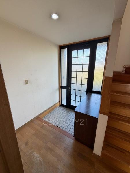 玉村町大字斎田中古住宅の玄関