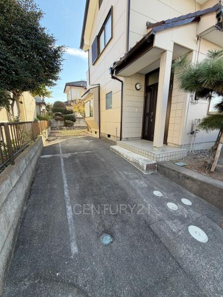 玉村町大字福島中古住宅の駐車場