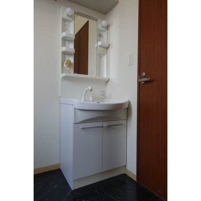 ジュネス丸の内Ｂの洗面所