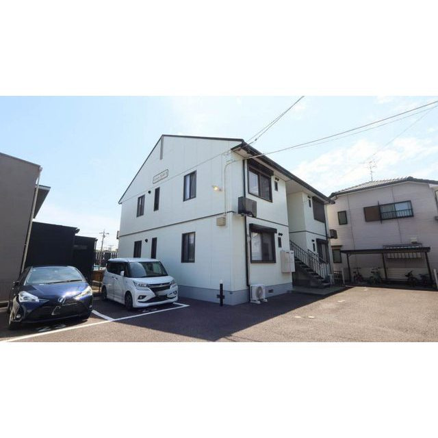 岐阜市水海道２丁目のアパートの外観