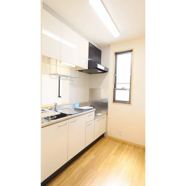 岐阜市水海道２丁目のアパートのキッチン