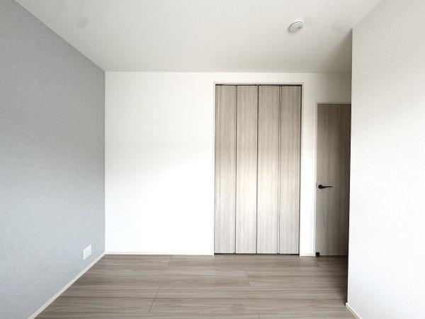 【洋室】 | 加古川市第1平岡町二俣2号棟　新築戸建