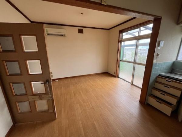 【居間・リビング】