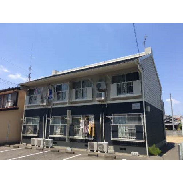 岐阜市長良のアパートの外観