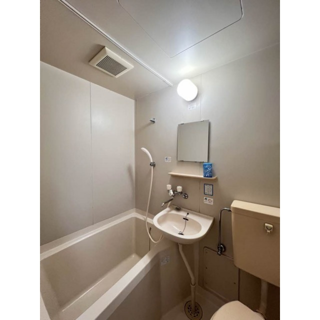 岐阜市長良のアパートの洗面所