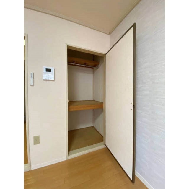 岐阜市三田洞東５丁目のアパートの収納