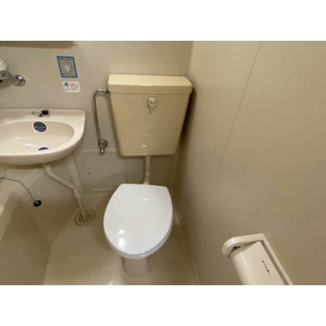 岐阜市三田洞東５丁目のアパートのトイレ