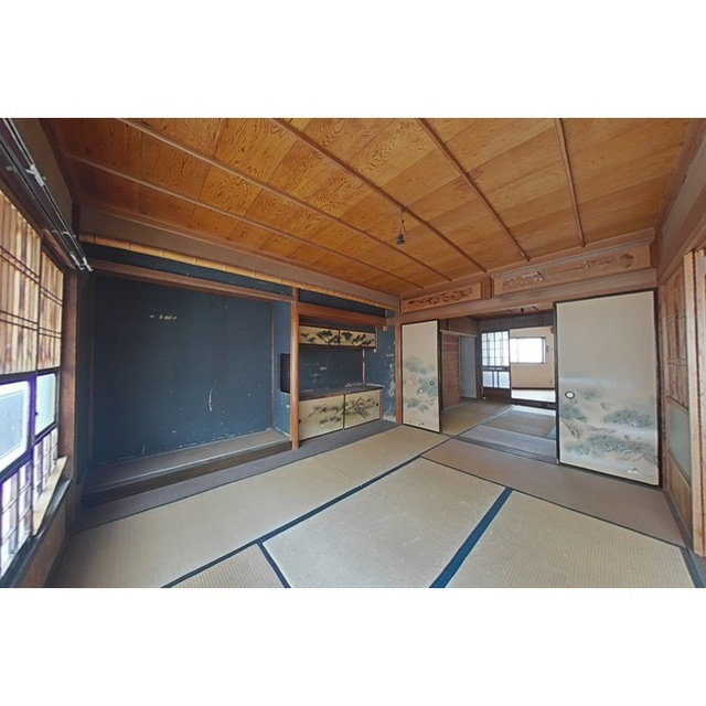 岐阜市千手堂南町１丁目の一戸建ての居間・リビング