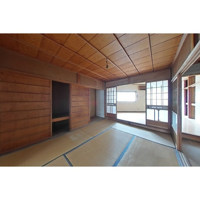 岐阜市千手堂南町１丁目の一戸建ての内装