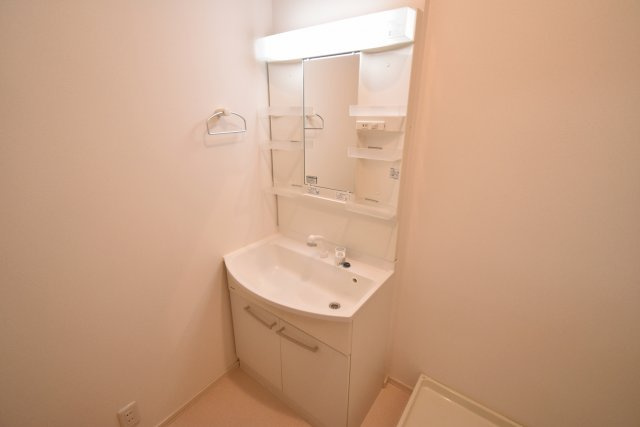 スマートコート西宮の独立洗面台