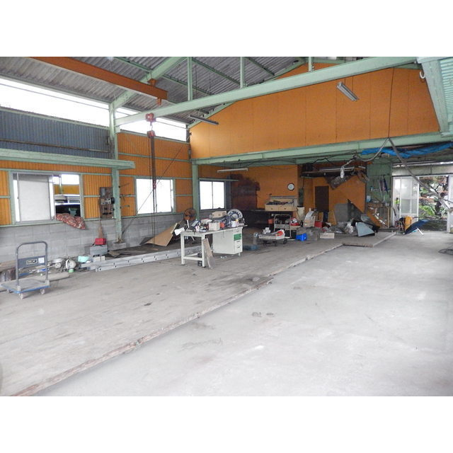 羽島市舟橋町６丁目の倉庫の内装