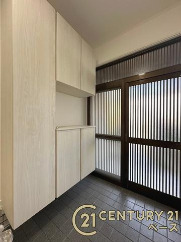 香芝市逢坂４丁目　一戸建の玄関