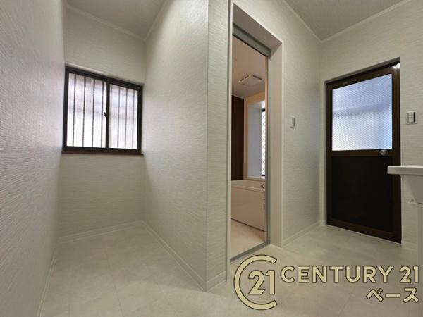 香芝市逢坂４丁目　一戸建の内装