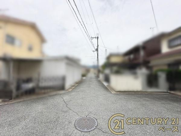 香芝市逢坂４丁目　一戸建の前面道路含む現地写真|■現地撮影写真■閑静な住宅地内でのびのび新生活をスタート！