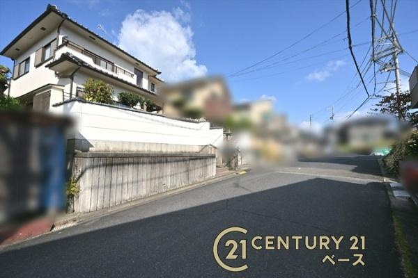 生駒郡三郷町立野南３丁目の中古一戸建の前面道路含む現地写真|■現地撮影写真■落ち着いた雰囲気の住宅地内です！