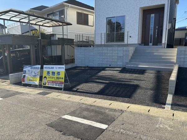 豊田市野見山町第5　全2棟・1号棟の駐車場|３台駐車できます