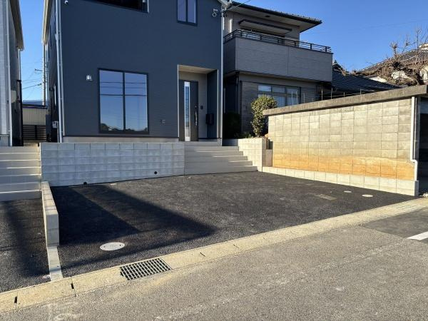 豊田市野見山町第5　全2棟・2号棟の駐車場|３台駐車できます