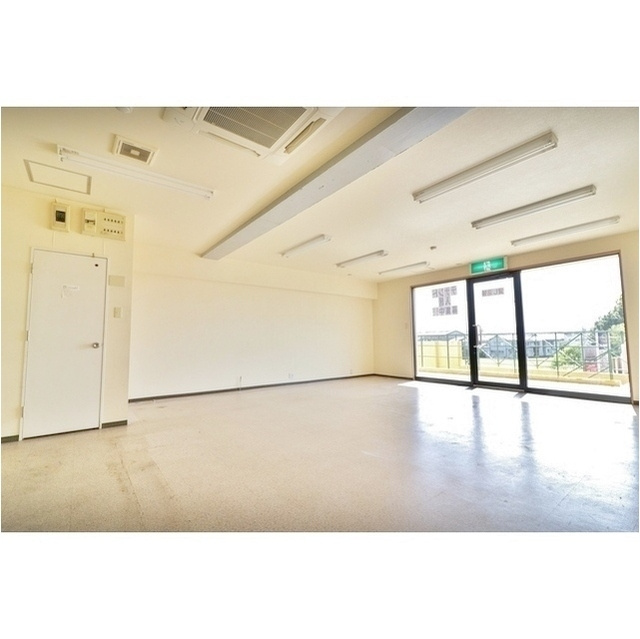 ＰＬＵＳ　Ｏ２ビルの内装