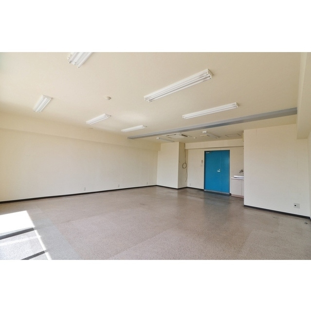 ＰＬＵＳ　Ｏ２ビルの内装