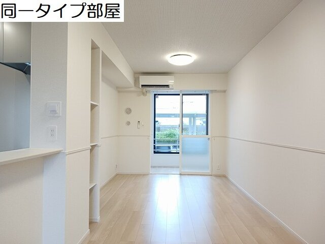 アンシャンテ　Ⅵの居間・リビング|使いやすい居間です