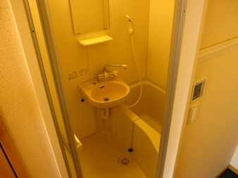 【浴室】 | レオパレスサンヴィレッジ２０