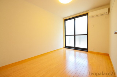 【居間・リビング】 | レオパレスサンヴィレッジ２０
