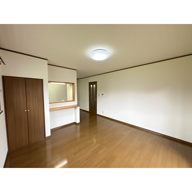 サンパティークの居間・リビング