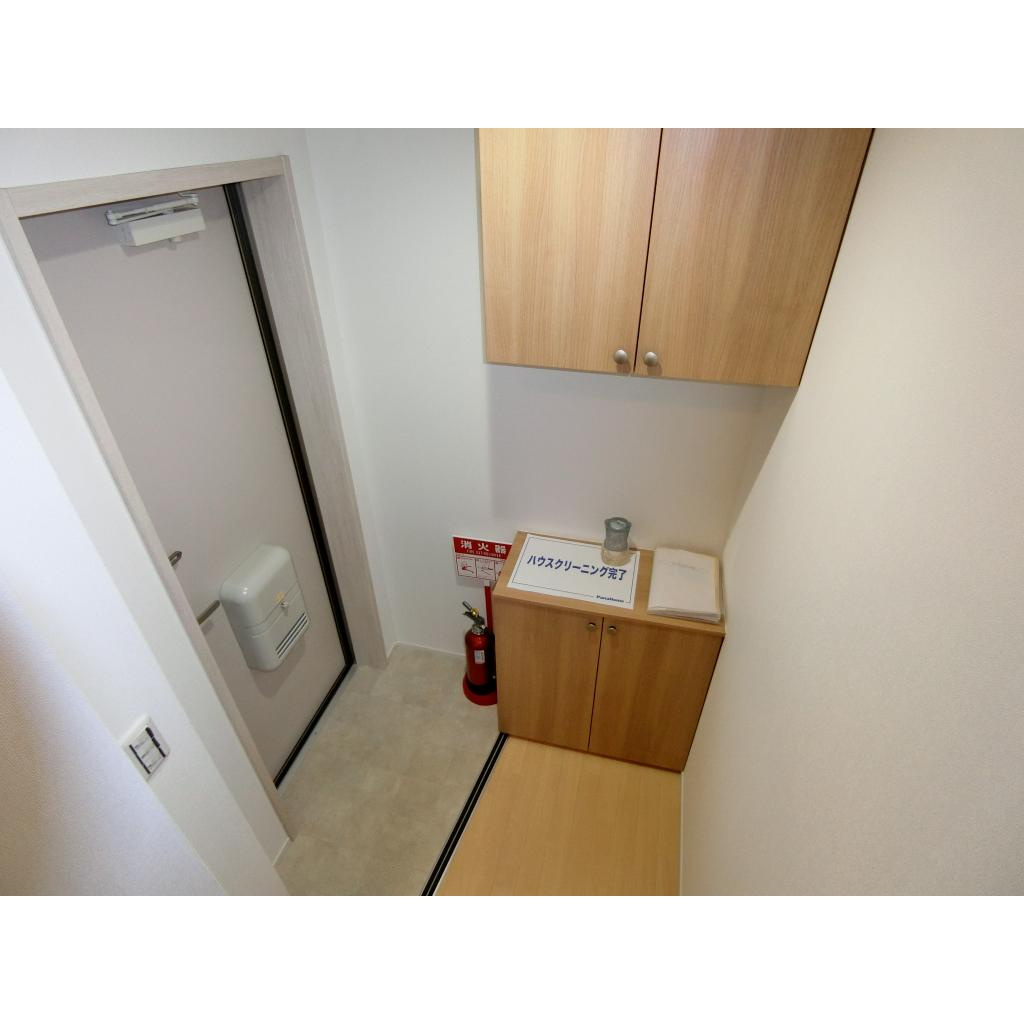 アドニスコート堺の玄関|玄関ドア