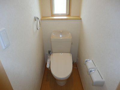 【トイレ】 | サンフィットヒルズ　Ｂ | シャワー付トイレ