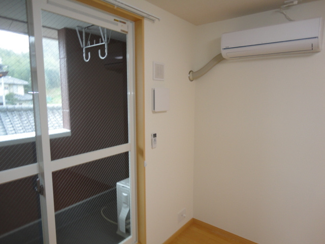 【設備】 | サンフィットヒルズ　Ｂ | エアコン（ＬＤＫ）