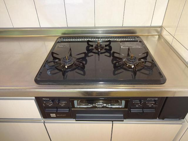 【キッチン】 | 3口コンロ（イメージ）