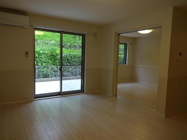 【内装】 | 洋室（イメージ）