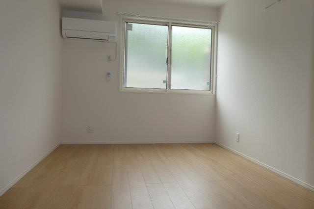 【寝室】 | ザルツブルグ中林 | 洋室