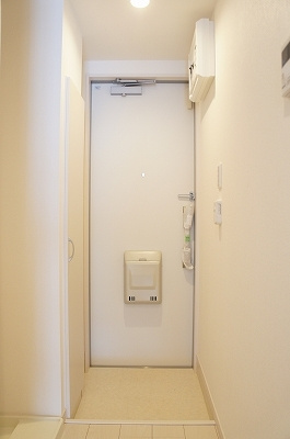 【玄関】 | リブリ・ルームス弁天3-Ⅱ | シンプルで使いやすい玄関です