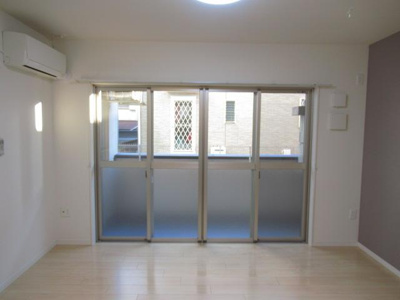 【寝室】 | CASA　RIVIERA（カーサ　リヴィエラ） | リビング