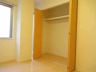 【収納】 | CASA　RIVIERA（カーサ　リヴィエラ） | 洋室収納