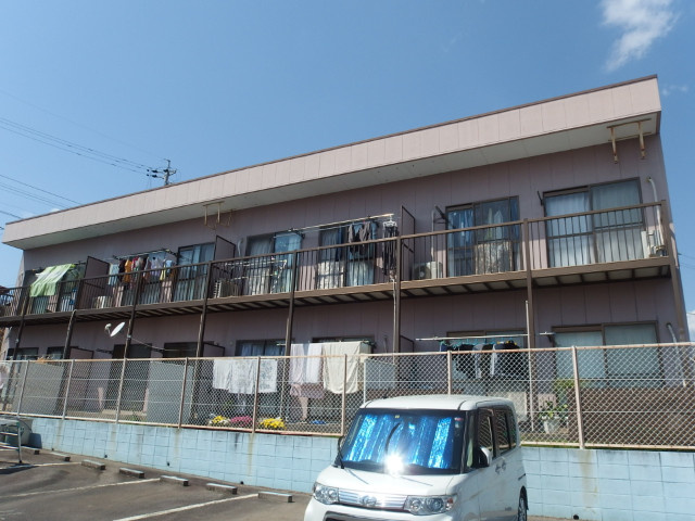 ロイヤル宝六の外観