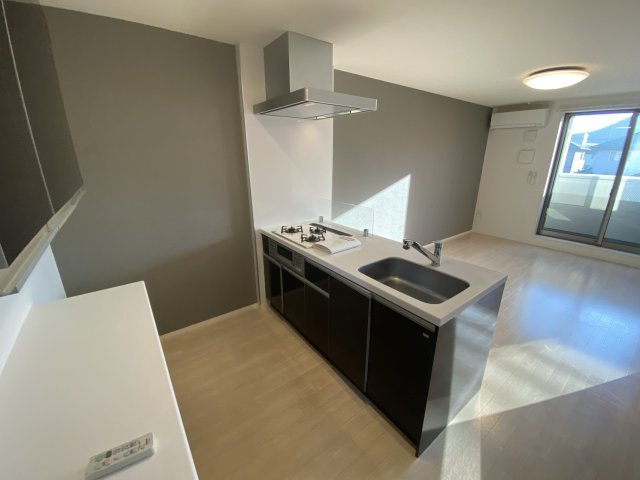 ヴェルジュール佐土の内装|洋室