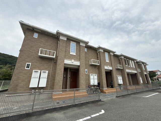 シン．シン．ハウスＢ