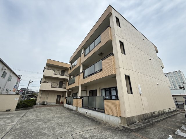 フラッツ・アイの外観