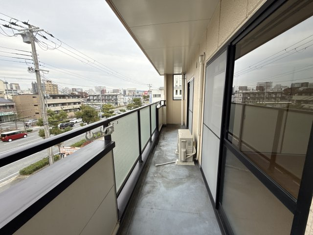 フラッツ・アイのバルコニー