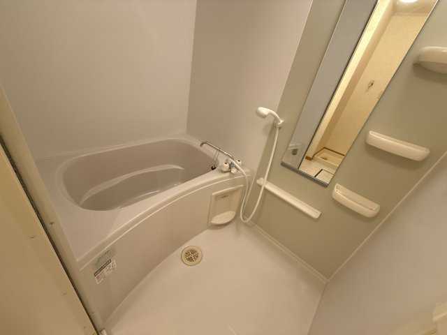 エメラルド雅Ⅲの浴室