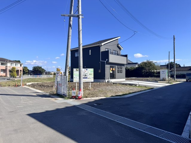 いわき市錦町花ノ井3期　新築戸建の前面道路含む現地写真