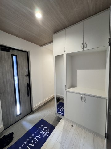 いわき市錦町花ノ井3期　新築戸建の玄関